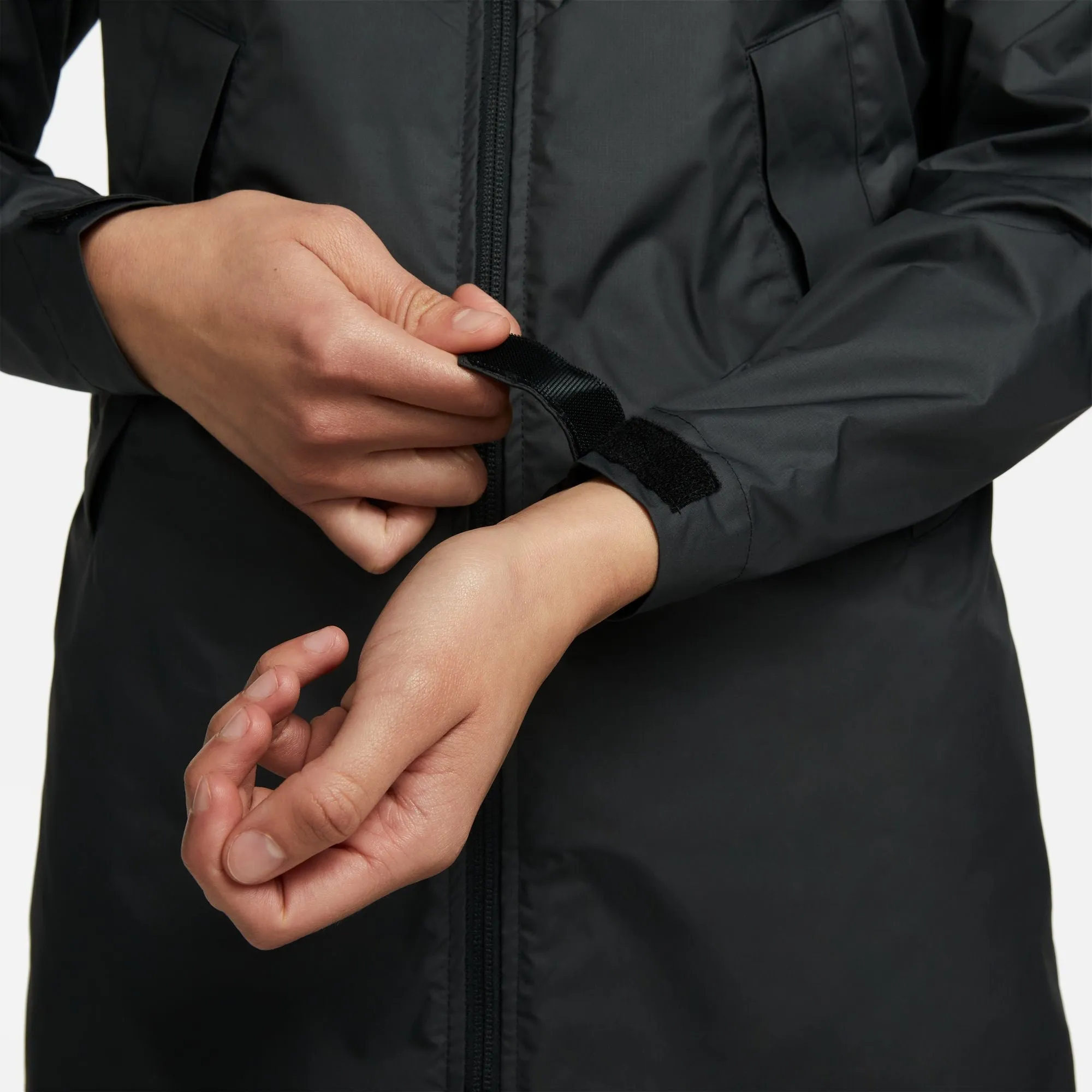 Club Nike Storm-FIT Academy Pro Rain Jacket [Women's]