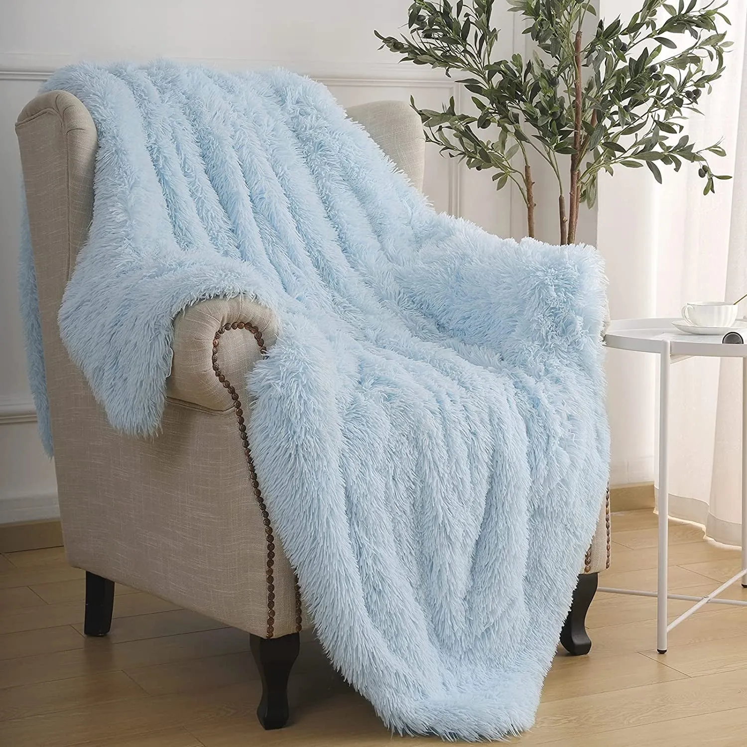 Light Blue Throw Blankets, Super Soft Shaggy Fuzzy Sherpa Blankets, Cozy Warm Lightweight Fluffy Faux Fur Blankets for Bed Couch Sofa Photo Props Home Decor, Washable 50"X60"